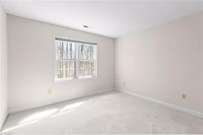 3204 Peninsula Drive, High Point, NC 27282 - Photo 32