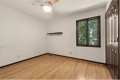 204 Ridgelea Court, Winston-Salem, NC 27104 - Photo 16