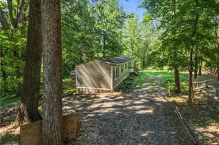 135 3rd Ct, Reidsville, NC 27320 - Photo 4