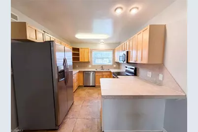 2219 Shadow Valley Road #E, High Point, NC 27265 - Photo 2