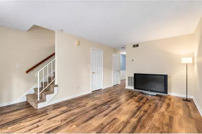 4000 S Bend Drive, Winston-Salem, NC 27107 - Photo 4