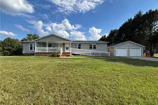 150 Springfield Rd, Pilot Mountain, NC 27041 - Photo 2