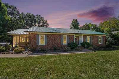 222 Devonway Street, Eden, NC 27288 - Photo 2