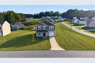 806 Fox Laurel Court, Asheboro, NC 27205 - Photo 2