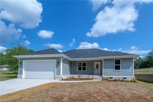 5705 Marshallgate Dr, Winston-Salem, NC 27105 - Photo 2