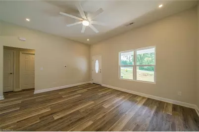 5705 Marshallgate Drive, Winston-Salem, NC 27105 - Photo 8