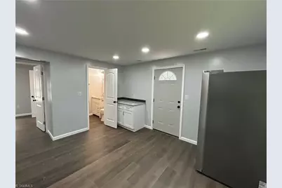 525 W Virginia Street, Mount Airy, NC 27030 - Photo 8