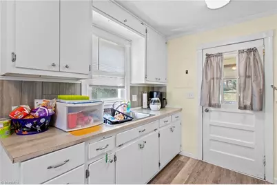 1911 Tucker Street, Burlington, NC 27215 - Photo 10