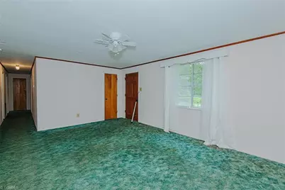 469 Lakeview Drive, Burlington, NC 27215 - Photo 16