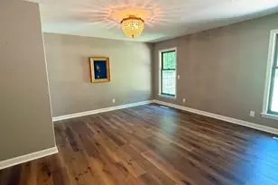 4706 Horseshoe Ln, Greensboro, NC 27410 - Photo 12
