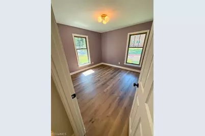 4706 Horseshoe Lane, Greensboro, NC 27410 - Photo 28