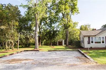 149 Gilreath Brook Street, North Wilkesboro, NC 28659 - Photo 2