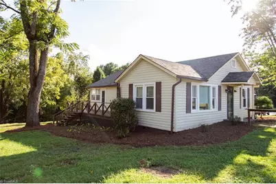 149 Gilreath Brook Street, North Wilkesboro, NC 28659 - Photo 4