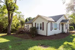 149 Gilreath Brook St, North Wilkesboro, NC 28659 - Photo 4