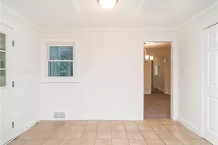 1527 Sherwood Dr, Burlington, NC 27215 - Photo 12