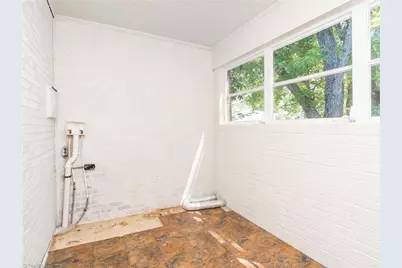 1527 Sherwood Drive, Burlington, NC 27215 - Photo 18