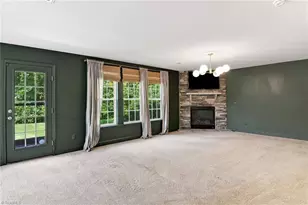 3687 Hayfield Ct, Thomasville, NC 27360 - Photo 8