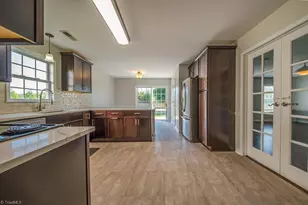 6132 Birkdale Dr, High Point, NC 27265 - Photo 8