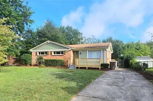 2509 Larkspur Dr, Greensboro, NC 27405 - Photo 1