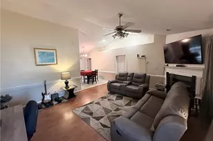 13 Thomasville High Dr, Thomasville, NC 27360 - Photo 10