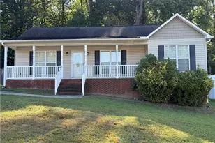13 Thomasville High Dr, Thomasville, NC 27360 - Photo 2