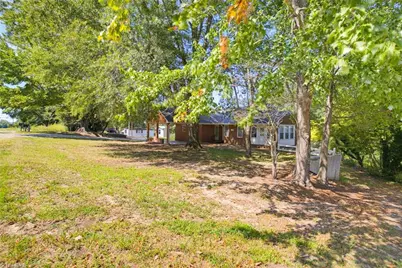 7900 US Highway 29 Bus, Reidsville, NC 27320 - Photo 2