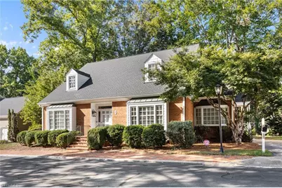 7 Ashton Square, Greensboro, NC 27408 - Photo 4