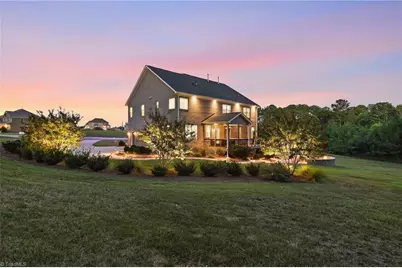 6601 Hedgerow Court, Summerfield, NC 27358 - Photo 4