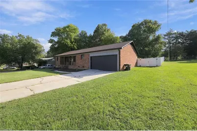 333 Gregg Street, Archdale, NC 27263 - Photo 2