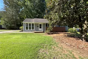 1413 Gracewood Dr, Greensboro, NC 27408 - Photo 2