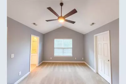 5450 Alamo Drive, Winston-Salem, NC 27104 - Photo 8