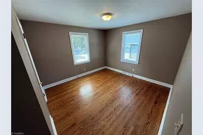 2621 Stockton Street, Winston-Salem, NC 27127 - Photo 10