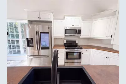 124 Manor Ridge Way, Lexington, NC 27292 - Photo 10
