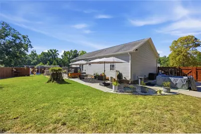 130 Garden Street, Thomasville, NC 27360 - Photo 36