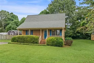 318 W Dalton Rd, King, NC 27021 - Photo 2