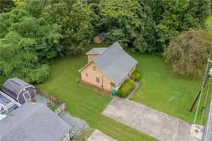 318 W Dalton Rd, King, NC 27021 - Photo 30