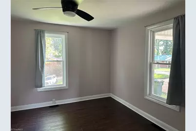 219 Highland Avenue, Elkin, NC 28621 - Photo 6