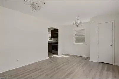 1602 Crystal Lane, Greensboro, NC 27403 - Photo 6