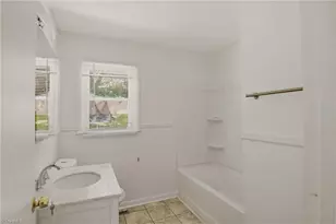 1602 Crystal Ln, Greensboro, NC 27403 - Photo 24