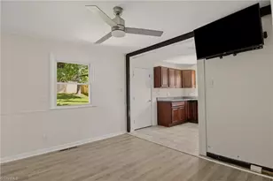 1602 Crystal Ln, Greensboro, NC 27403 - Photo 14