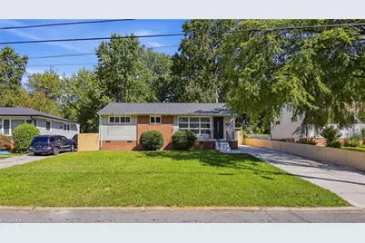 1602 Crystal Lane, Greensboro, NC 27403 - Photo 2
