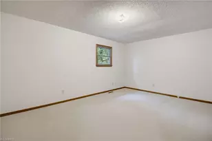 5720 Birchdale Dr, Winston-Salem, NC 27106 - Photo 20