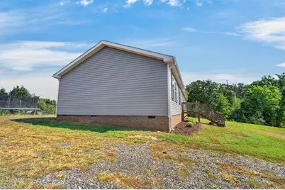 1641 Dodgetown Road, Walnut Cove, NC 27052 - Photo 4