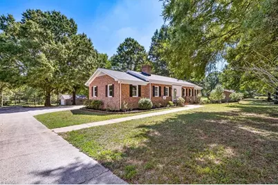124 Clydes Drive, Reidsville, NC 27320 - Photo 2