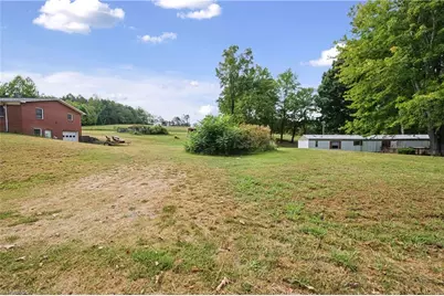01 Bovendertown Road, Yadkinville, NC 27055 - Photo 16