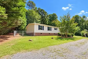 2742 George York Rd, Randleman, NC 27317 - Photo 2