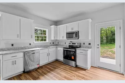1215 R C Baldwin Avenue, High Point, NC 27260 - Photo 16