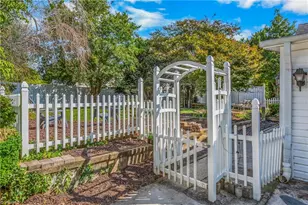 401 Fairview Dr, Lexington, NC 27292 - Photo 32