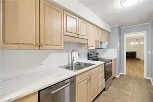 2544 Tantelon Pl, Winston-Salem, NC 27127 - Photo 4