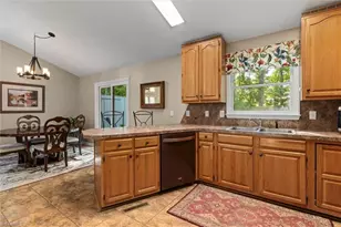 714 Old Barn Cir, Pilot Mountain, NC 27041 - Photo 10